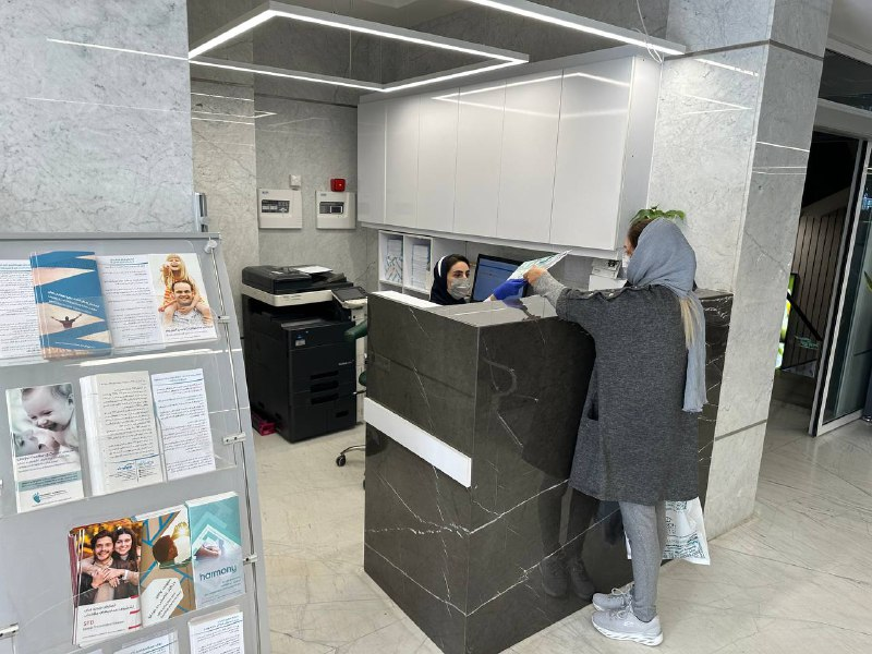 عکس آزمایشگاه پاتوبیولوژی اریترون در شیخ صدوق اصفهان