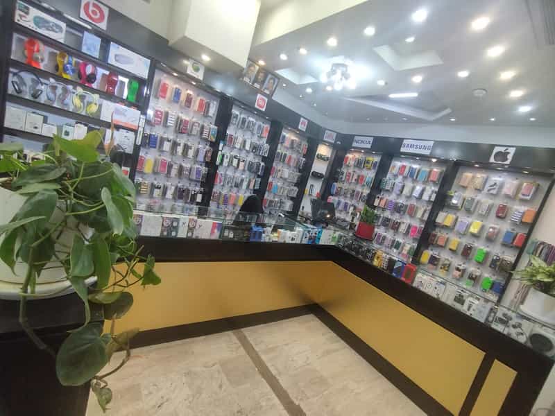 عکس موبایل پلاس در سالاریه قم