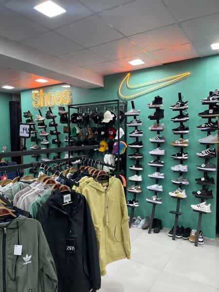 عکس مرکز خرید آقایان آستین در آیت الله بهشتی همدان