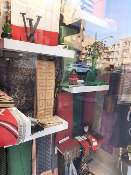 عکس شال و روسری لاوین کوی فیروز تبریز