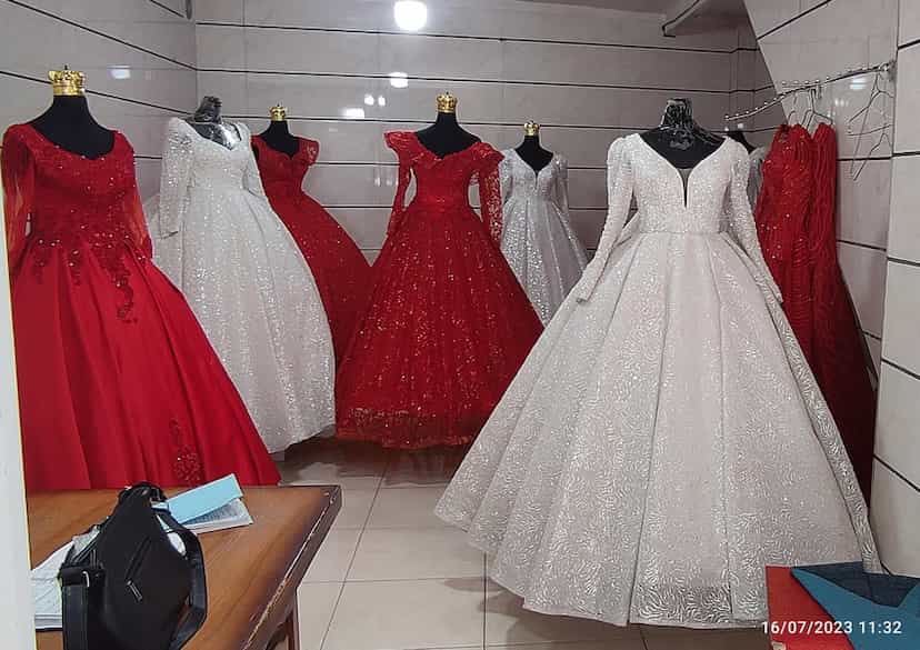 عکس مزون لباس عروس نارینا در خلیل آباد تبریز