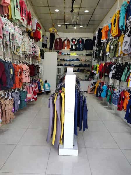 عکس فروشگاه وروجک‌شیطون قم