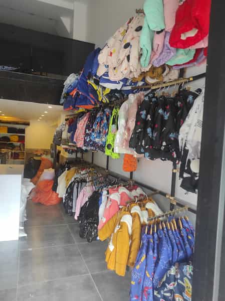 عکس پوشاک بچه گانه نهال در فادی محله آمل