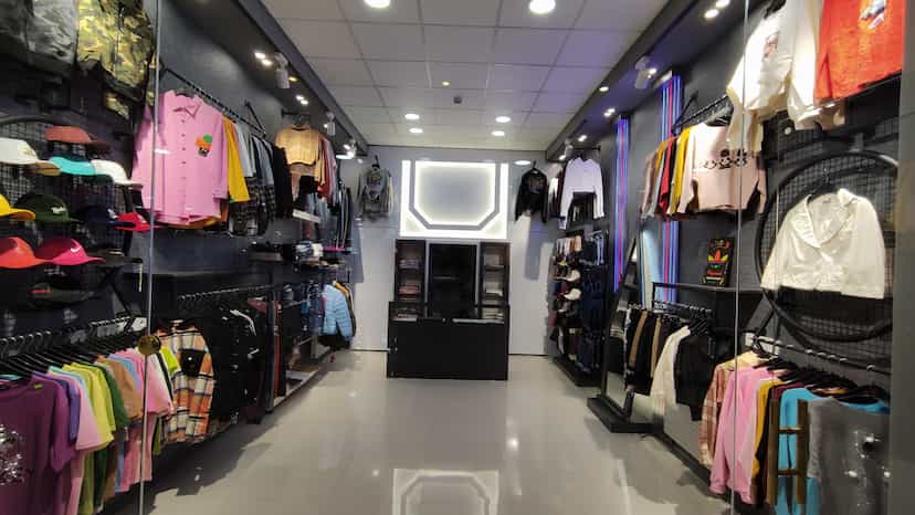 عکس بوتیک زنانه وارمان در امام خمینی اردبیل