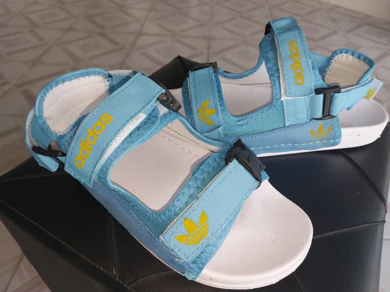 عکس آدیداس فَمیلی در پانزده خرداد قدس