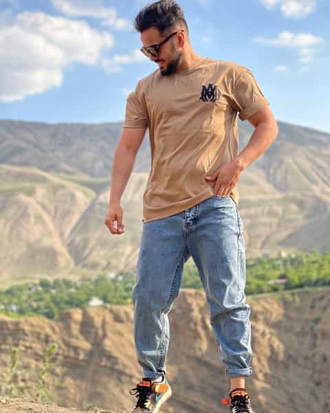 عکس پوشاک حامد پرادا در کلهر قدس