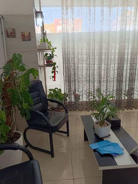 عکس درمانگاه دکترپویان خوارزم در ویلا شهر گرگان