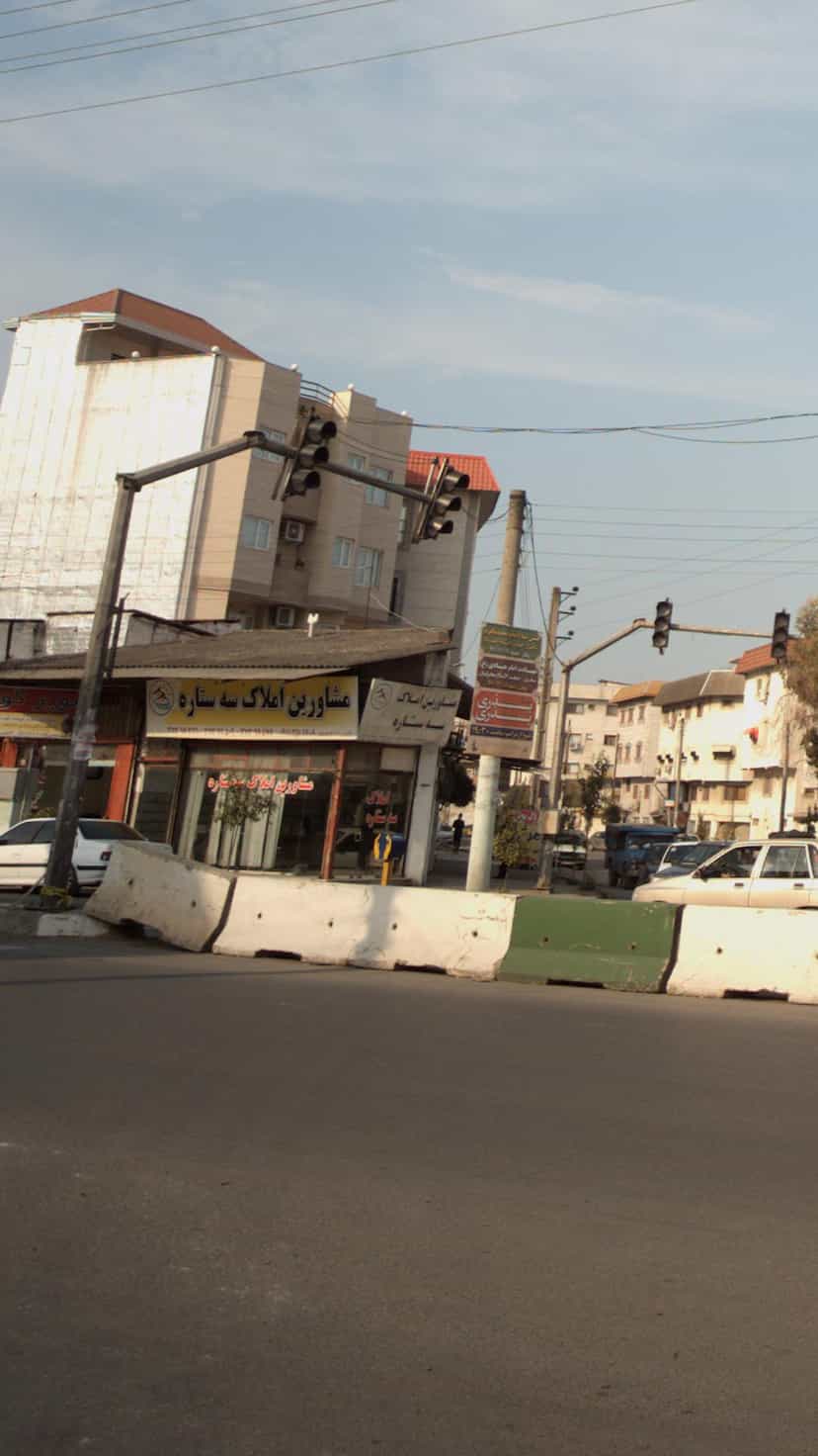 عکس مشاورین املاک سه ستاره در کیجا تکیه بابل