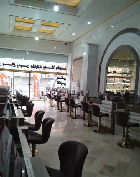 عکس مشاور املاک کادوس در فاز ۱ اندیشه شهریار
