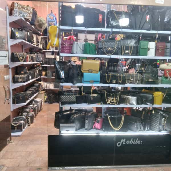 عکس فروشگاه کیف نگار کوی امیرالمومنین مشهد