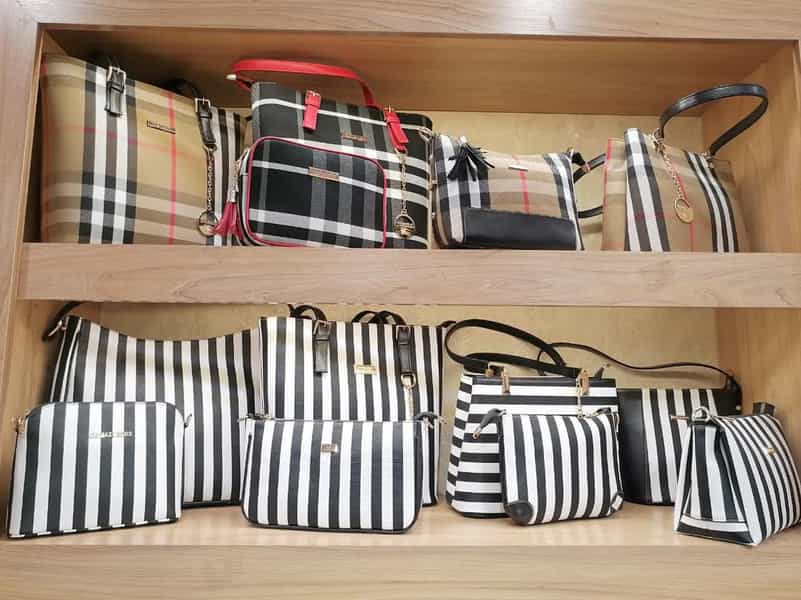 عکس فروشگاه کیف و پوشاک و رومیزی مرات در چهارباغ مشهد