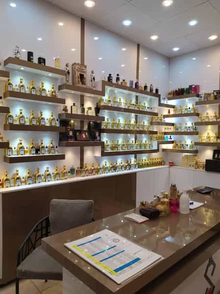عکس فروشگاه آقای عطر اصفهان در تالار اصفهان