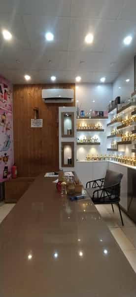 عکس فروشگاه آقای عطر اصفهان در تالار اصفهان