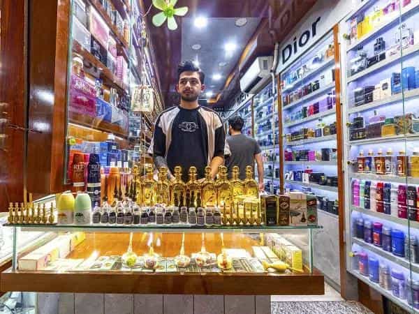 عکس عطریات صاحب الزمان در عنصری مشهد
