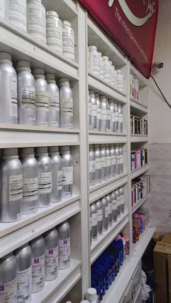عکس فروشگاه عطر پارسه در مشهدقلی مشهد