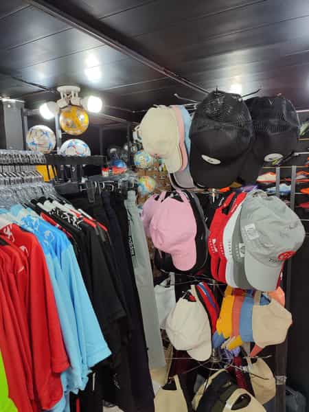 عکس پژمان اسپرت در نادری اهواز