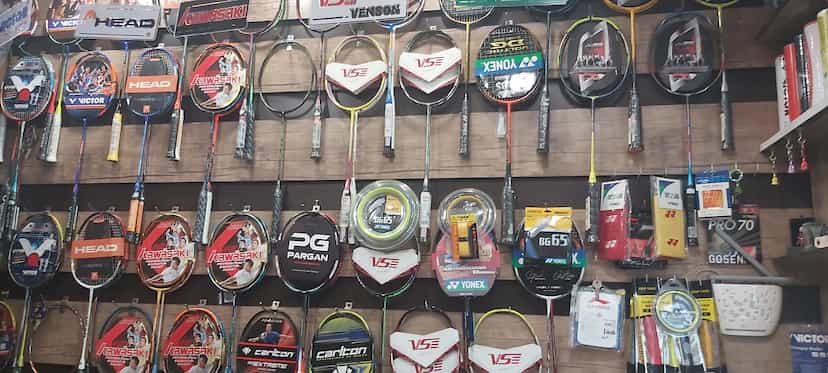 عکس کلبه بدمینتون در پاسداران همدان