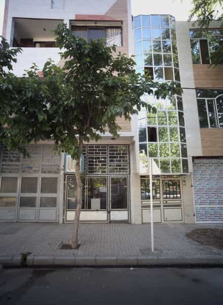 عکس فروشگاه آرایشی شهرک بهارستان مشهد