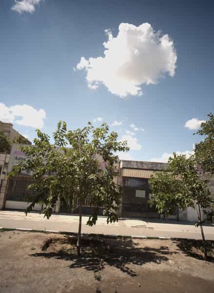 عکس فروشگاه لوازم آرایشی بهداشتی در اقبال مشهد