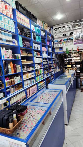 عکس فروشگاه میرزایی .لوازم آرایشی تخصصی در شیرودی مشهد