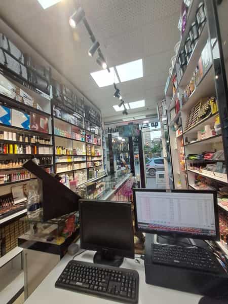عکس لوازم آرایشی رامو در ججین اردبیل