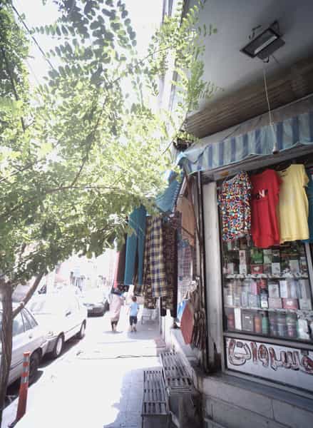 عکس لوازم آرایشی و بهداشتی خسروانی در فیروزآبادی 