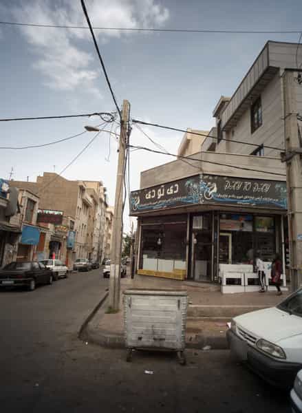 عکس فروشگاه لوازم آرایشی بهداشتی دی تو دی در مشیریه 