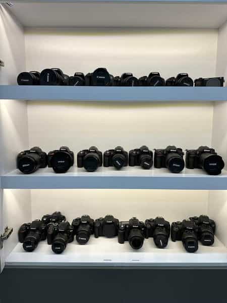 عکس فروشگاه رنگارنگ(تجهیزات عکاسی و تولید محتوا) در سراب مشهد