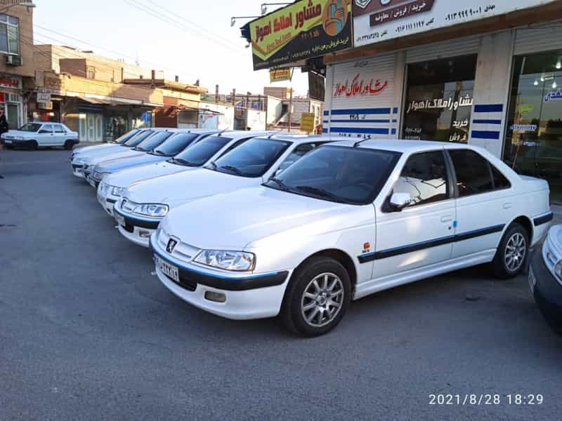 عکس نمایشگاه اتومبیل مهدی در کمپلو اهواز