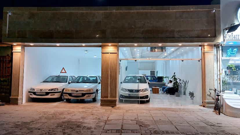 عکس نمایشگاه خودرو حبیبی در زور آباد کرمان