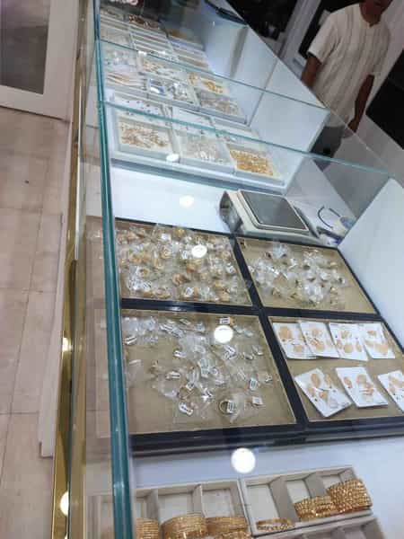 عکس پارس طلا - مرکز تولید و پخش طلا در بافت تاریخی یزد