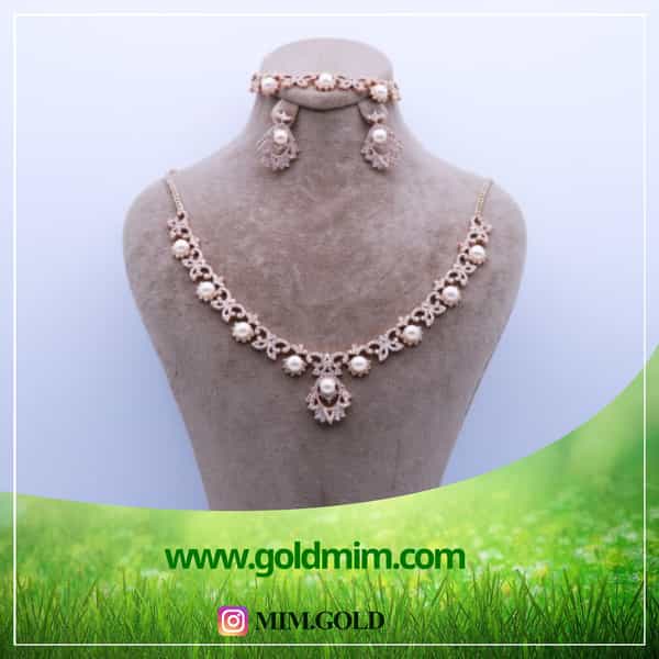 عکس گالری طلای میم در زاد قم