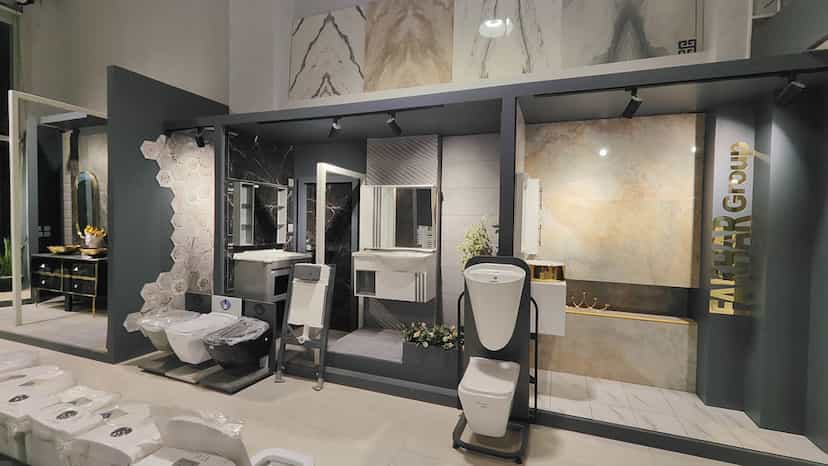 عکس فروشگاه کاشی فخار شهرک خدماتی غرب سمنان