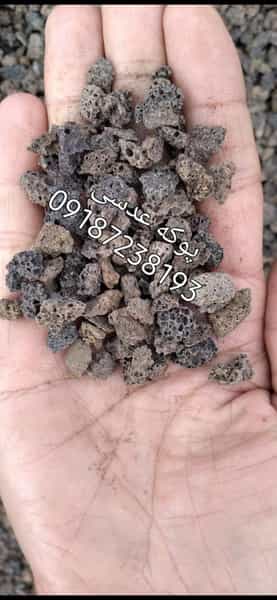 عکس پوکه معدنی قروه در طلاب خرم‌آباد