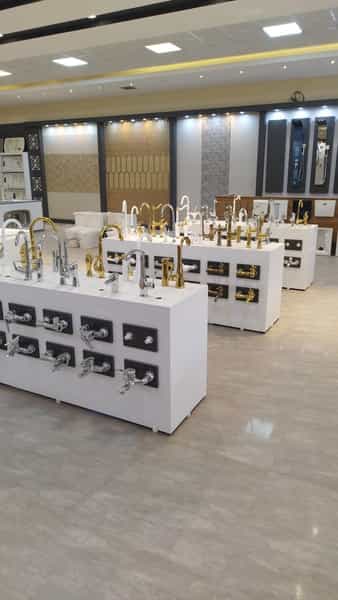 عکس کاشی و سرامیک پاراموند در زور آباد کرمان