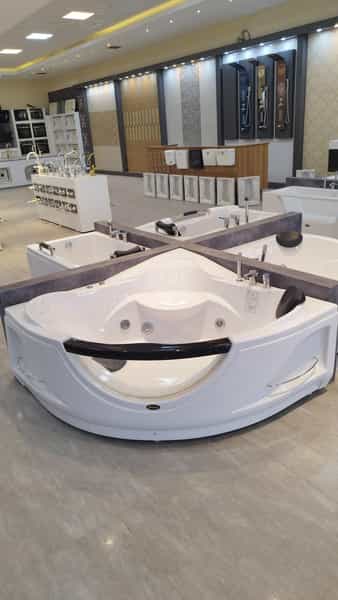 عکس کاشی و سرامیک پاراموند در زور آباد کرمان