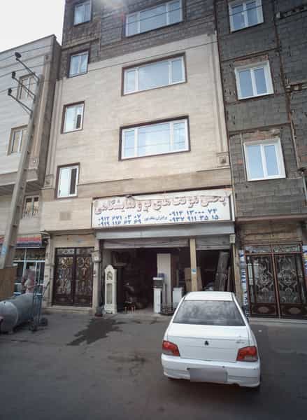 عکس پخش موکت های نو و نمایشگاهی در نعمت آباد 