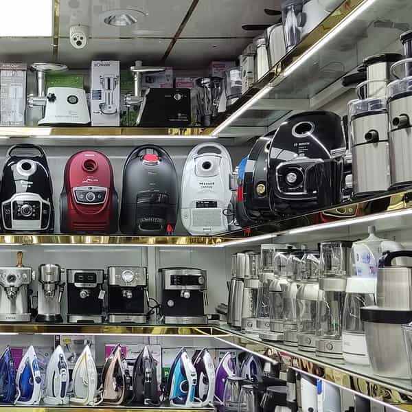 عکس بیژن کالا در آبشار 