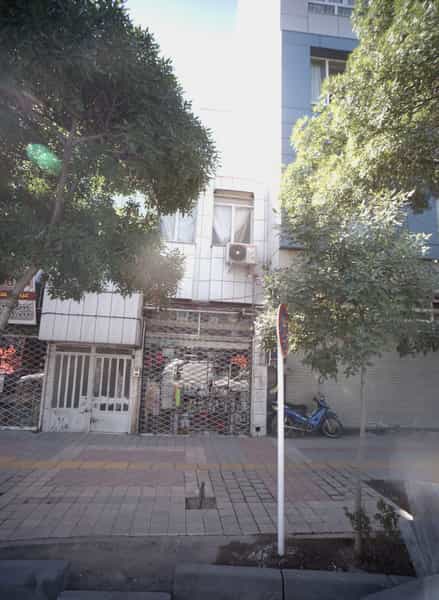 عکس پلاستیک قائم در شهید هاشمی نژاد مشهد