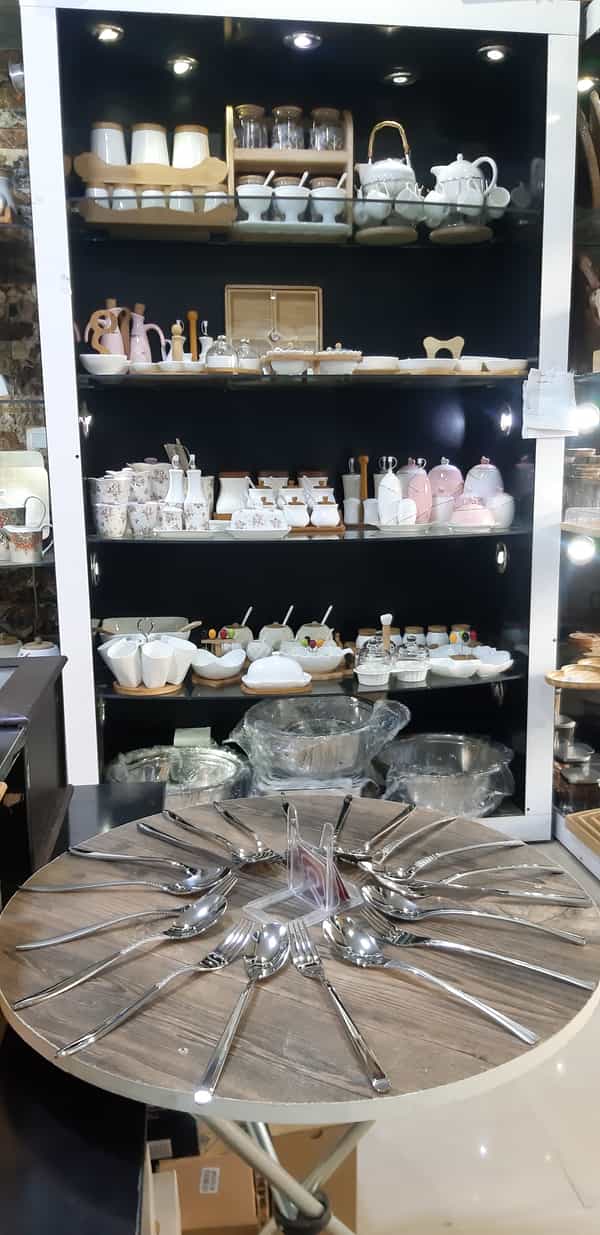 عکس فروشگاه خانه و آشپزخانه نوری در بازار کرمانشاه