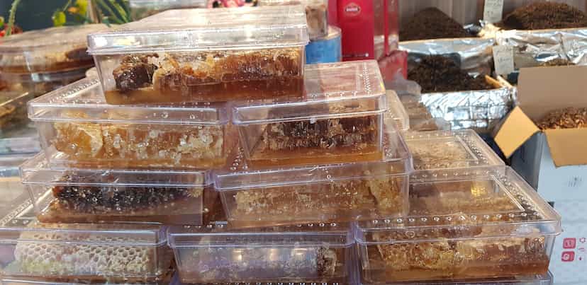 عکس خشکبارطلای سبز صفا در راسته کوچه تبریز