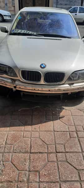 عکس تعمیرگاه قائم در آهنگ غربی 
