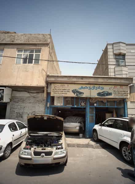 عکس صافکاری و نقاشی خودرو برادران رحیمی در خزانه 