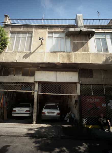 عکس تعمیرگاه اتومبیل در امامزاده عبدالله 