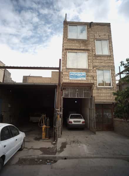 عکس صافکاری اتومبیل اصغر کردستانی شهرک مهر آباد مشهد