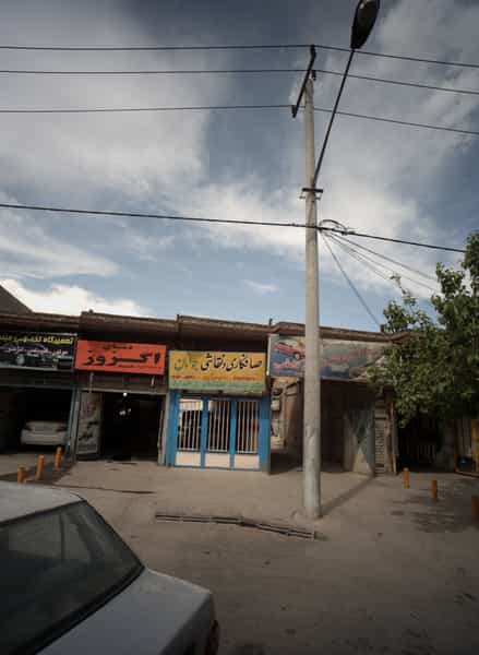 عکس صافکاری و نقاشی جوانان در شهید هنرور مشهد