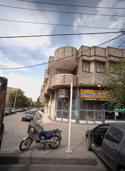 عکس صافکاری و نقاشی مصطفی در شهید هنرور مشهد