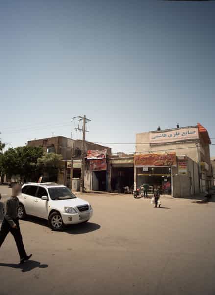 عکس تعمیرگاه در کارمندان اول مشهد