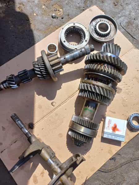 عکس تعمیرگاه هیوندا و کیا عزیزی در اسلام آباد کرج