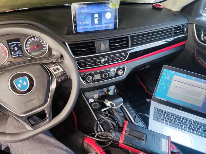 عکس اتوکلینیک مهدی . تنظیم موتور و الکترونیک تخصصی خودرو در ریشمک شیراز